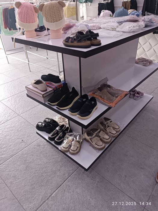 Полка сотилади .