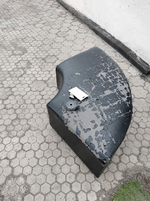 Пуфик или коженный