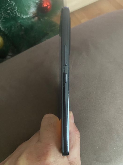 Продавам Самсунг А53