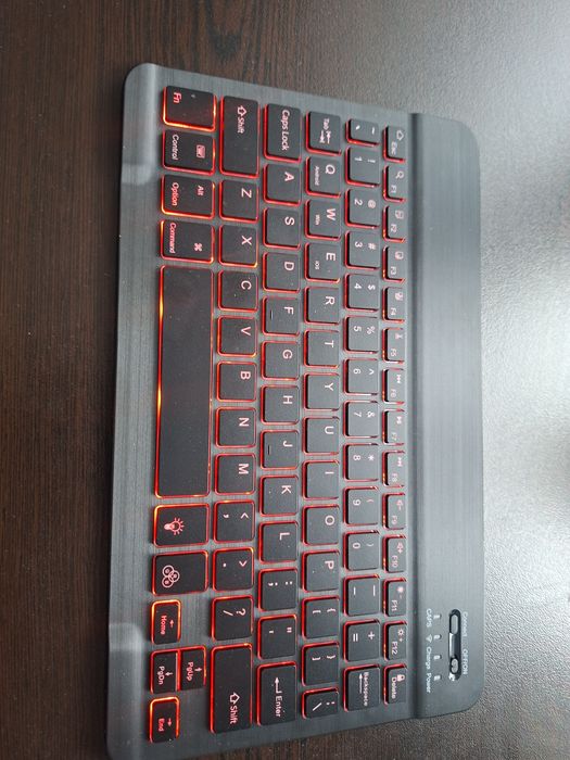 Безжична клавиатура Bluetooth