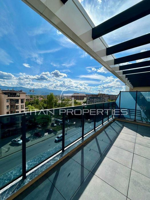 Продава се Тристаен апартамент в Пловдив, Христо Смирненски - 166 кв.м за 1013 €/кв.м - Снимка #8