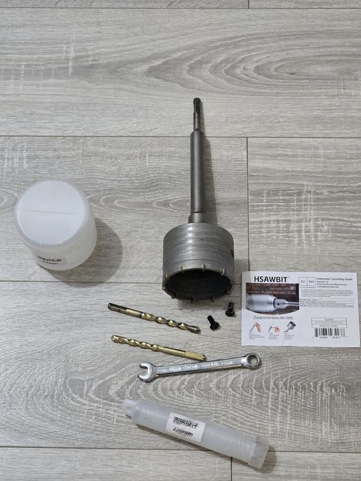 Carotă 82mm SDS Plus cu burghiu pilot – pentru beton, cărămidă,zidărie