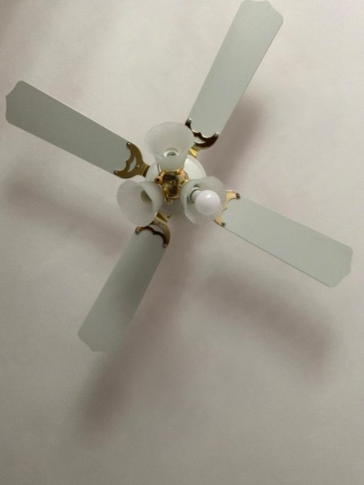 Lustră cu ventilator