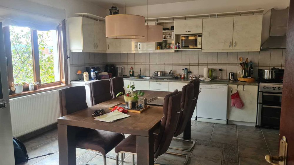 Casă de închiriat – 350 mp  Mediaș str. Cristalului