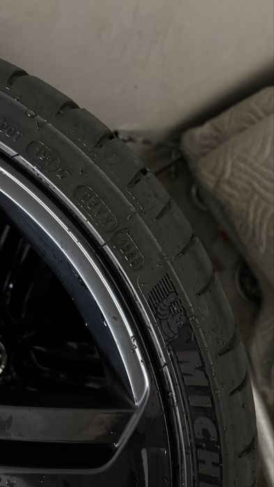 Michelin Pilot Sport 4S 235/35/19