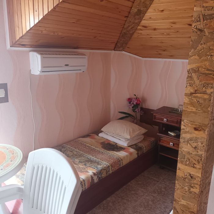 Дава се под наем Едностаен апартамент в Свети Влас - 20 кв.м за 255 € - Снимка #1