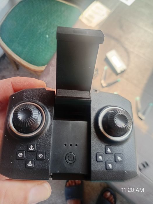 Vând mai multe drone cu telecomanda