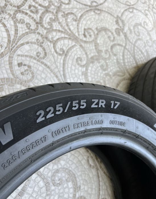 Michelin Pilot Spott 5  225/55/17