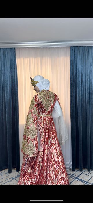 Kelinlar uchun ansambl. Xolati yangi va toza.