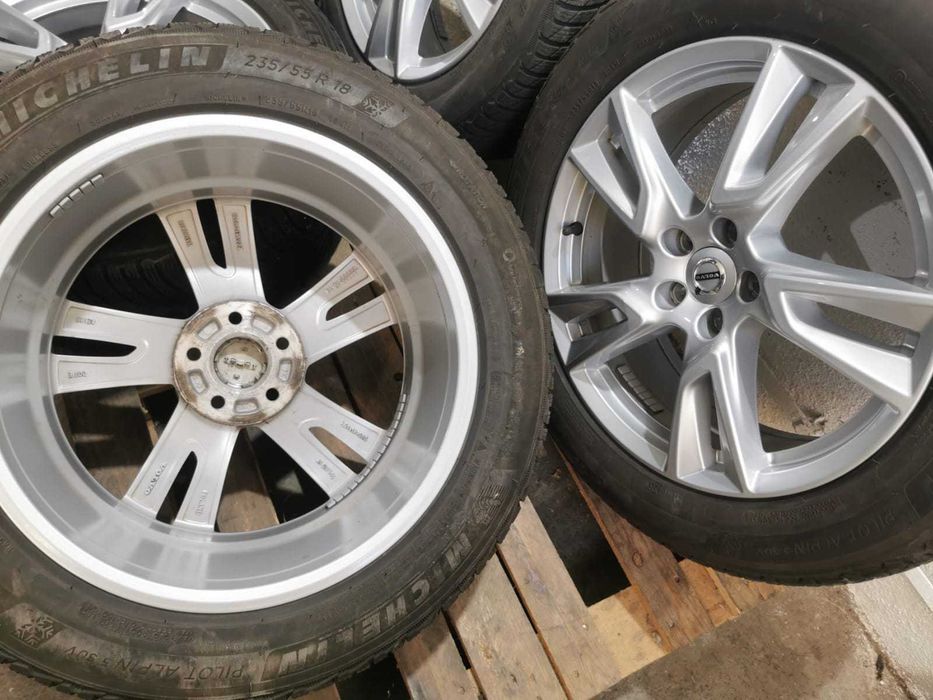Jante Originale Volvo Xc60/Xc40/V90 CrossCountry R18 cu anvelope iarna