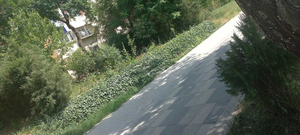 1 этаж бизнес учун сотилади Туркистон метро 1 линия