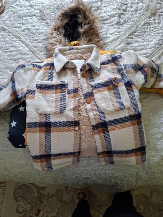 Продавам запазени якенца 10 евро