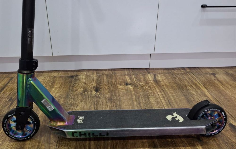 Продаю трюковой самокат CHILLI