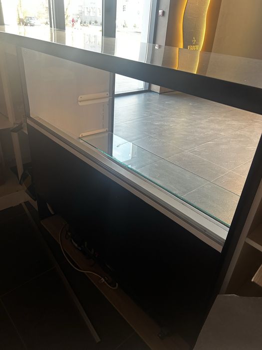 Продаются холодильные ветрины