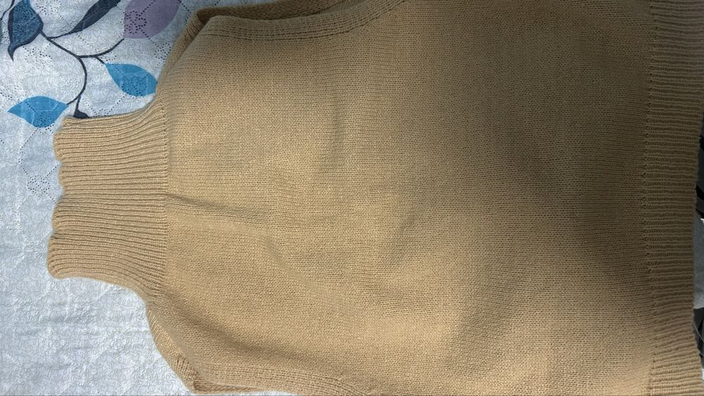 Продается кофта женская