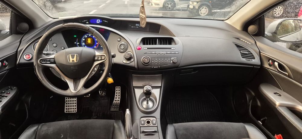 Honda Civic Hatchback 5D 1.8 benzina 2011