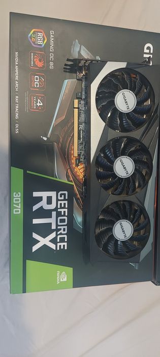Продавам видео карта GEFORCE RTX 3070 GIGABYTE.