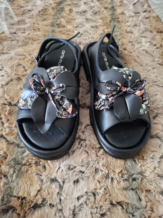 Продам летние босоножки.