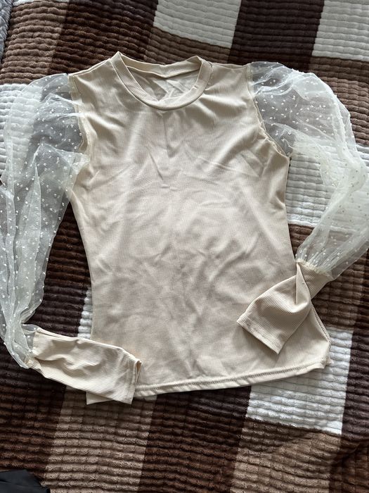 Продам куртку женскую