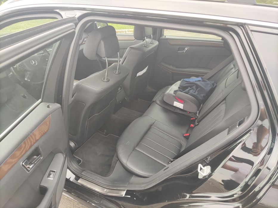 Mercedes e-klass 2.2 D automată 5 trepte 170cp 270k km reali