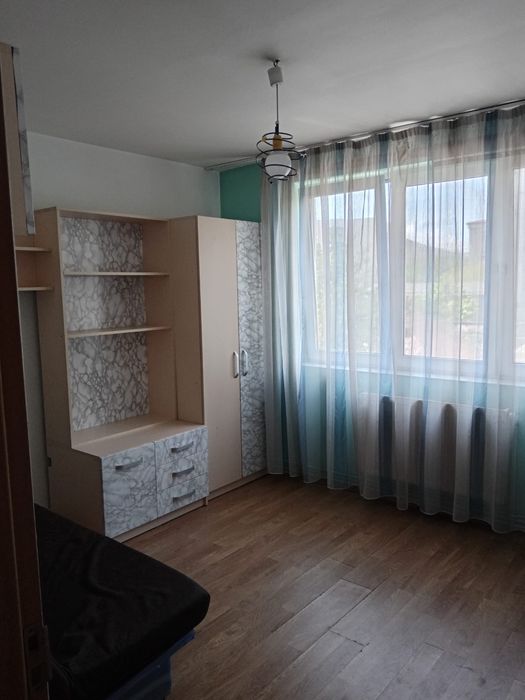 Apartament de închiriat