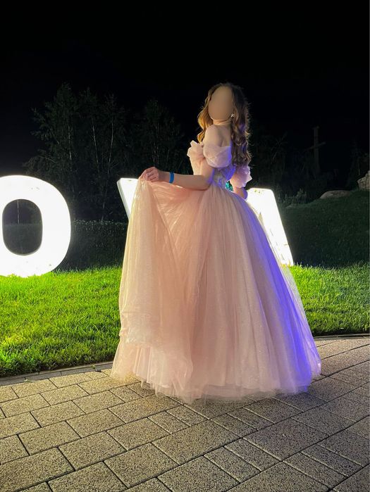 Rochie deosebită de ocazie- tip prințesă