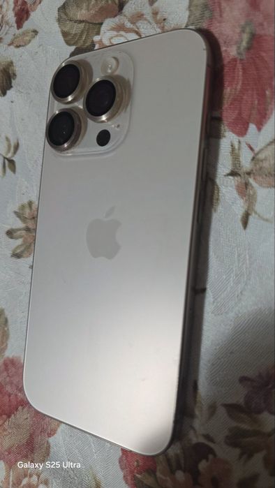 iPhone 16 Pro 256GB Desert Gold
