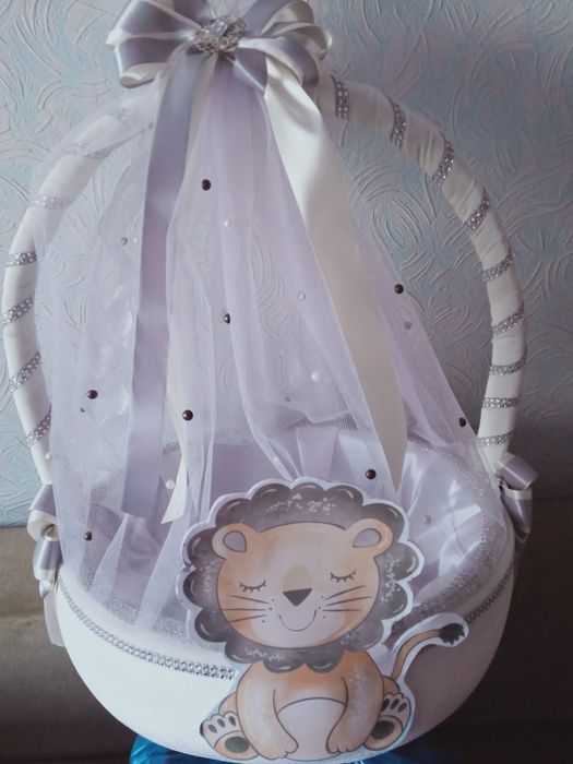 Продам корзинку подарочную