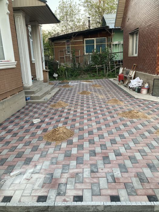 Укладка брусчатки (тратуарной плитки)