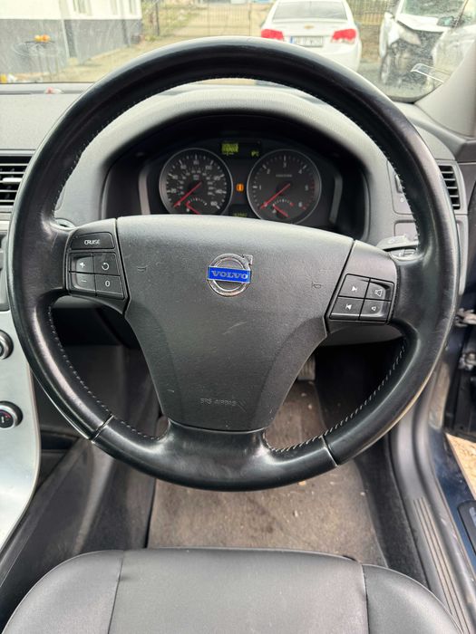 Dezmembrez Volvo S40 an 2010 1.6 Diesel 109 cp cutie Manula 6+1 Trepte