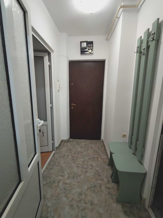 Garsoniera de închiriat