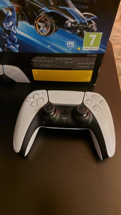 продавам Playstation 5