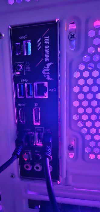 Гейминг компютър 3г ГАРАНЦИЯ/Ryzen 7 5700x/RTX3060 12gb