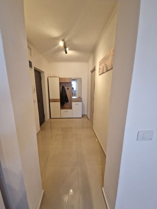 De inchiriat apartament 2 camere Decomandat  renovat total  prima inchiriere!