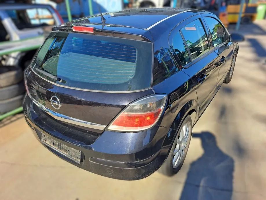 Dezmembrari / Dezmembrez OPEL ASTRA H