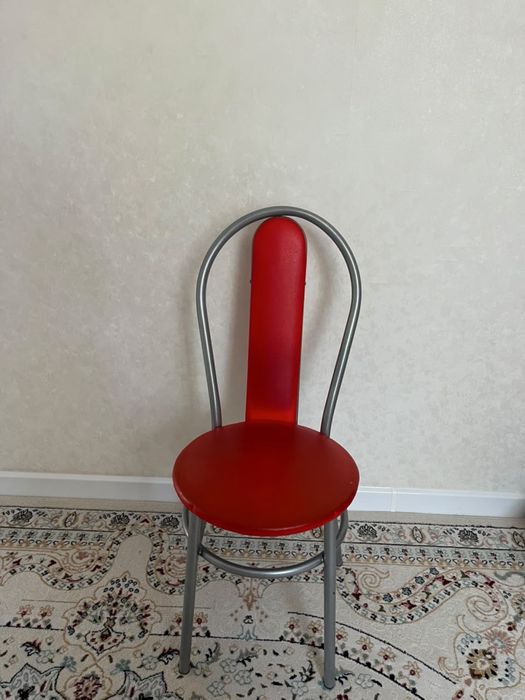 Продам 2 шт. стула