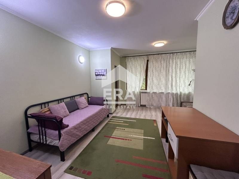 Eксклузивна двуетажна къща с частична морска панорама над Аладжа манас