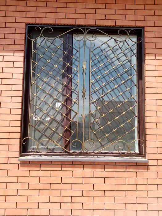 Решётки, двери, ворота тапсаны и т.д.