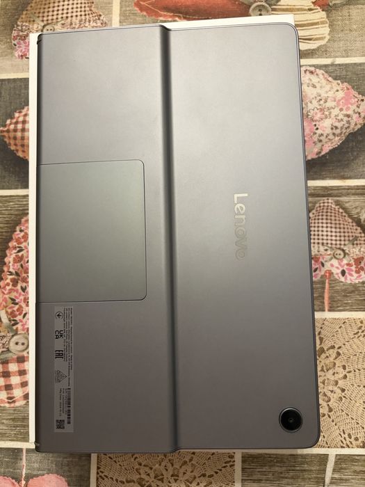 Tableta Lenovo Tab Plus perfecta