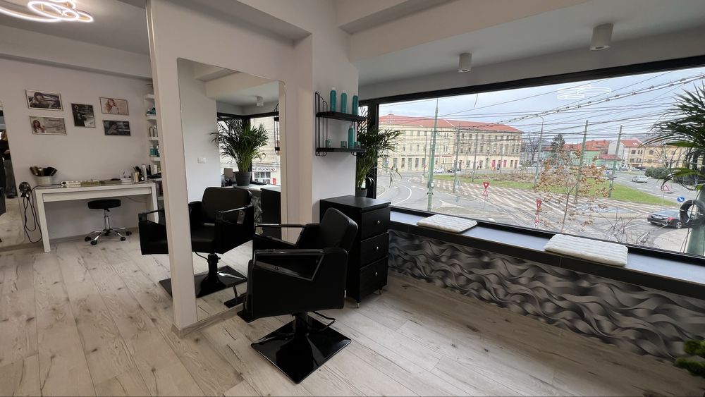 Închirem 2 posturi coafură in salon Timișoara