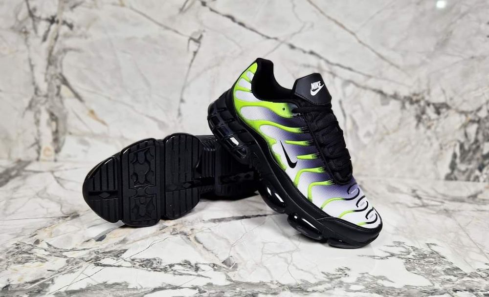 Маратонки Nike много цветове