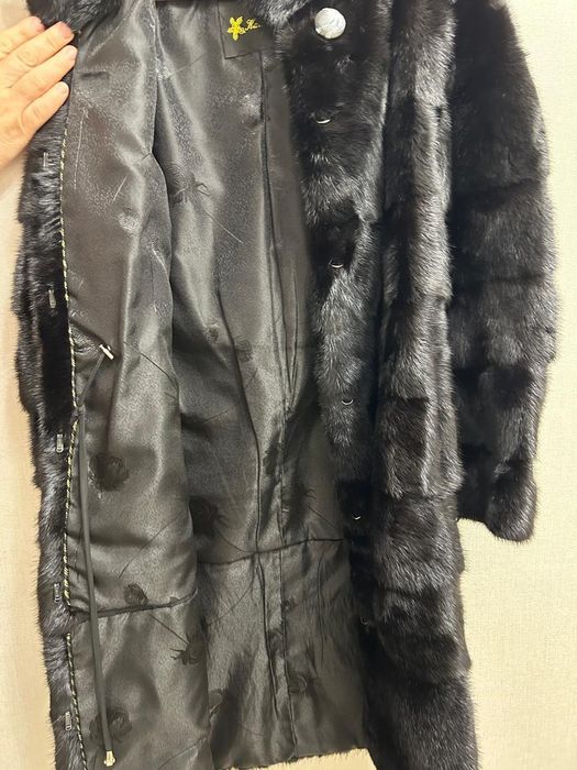 Продам норковую шубу