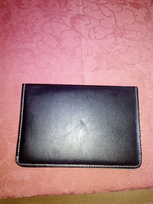 Продавам калъф за таблет