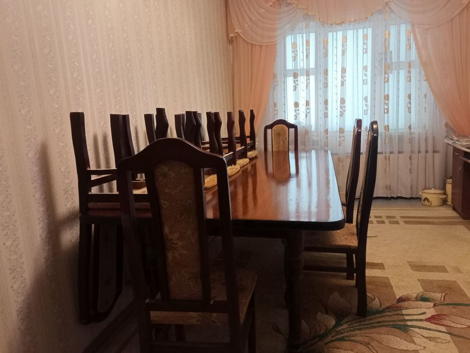 Банкетный стол на 10 персон