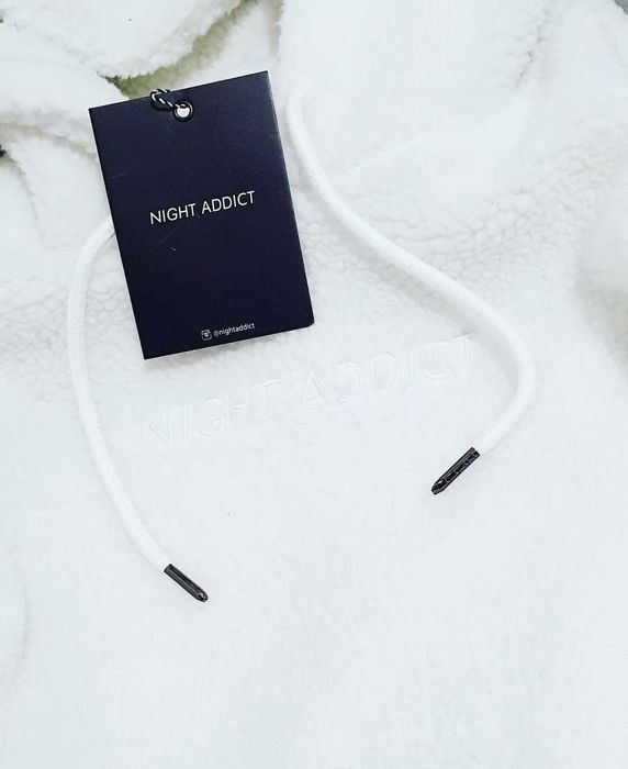 Нови оригинални шерпа якета и суичър Night Addict