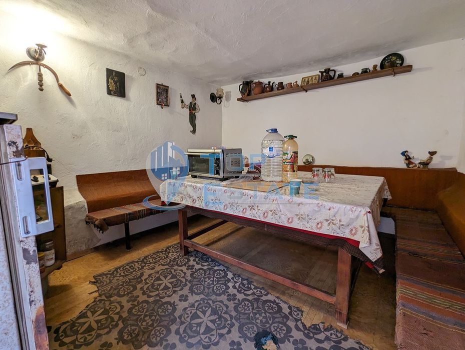 Едноетажна къща в град Павликени