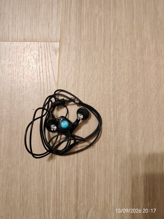 Căști cu fir  stereo