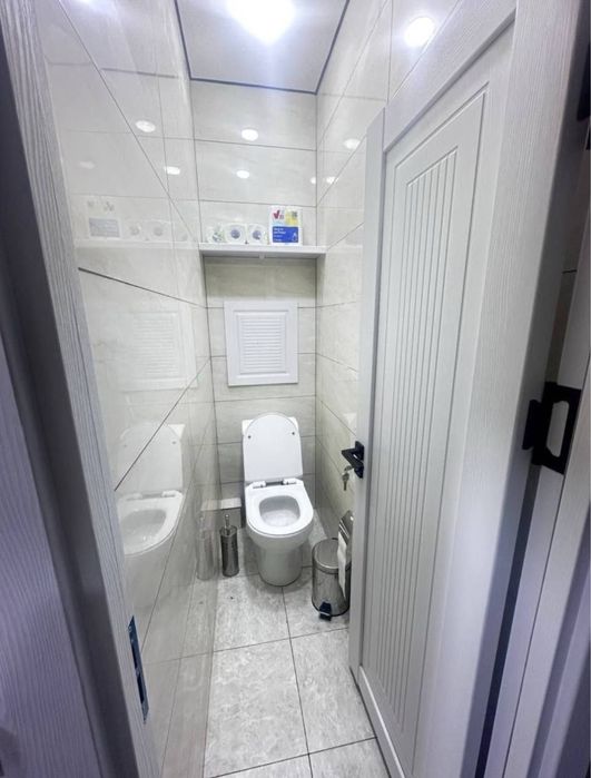 Офис в центре городо метро Ойбек +Мебель