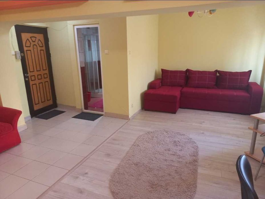 Garsoniera moderna in Trivale, stradal, complexul II