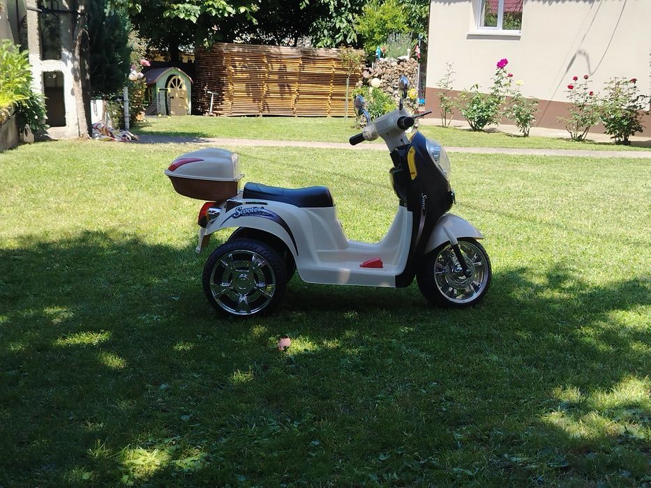 Scooter electric